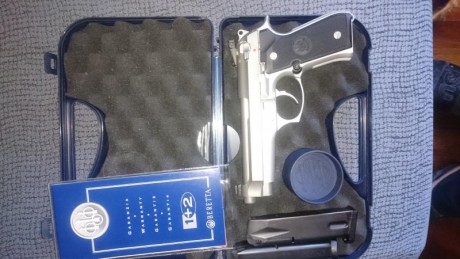 Vendo esta espectacular e icónica Beretta 92 FS Inox. 9mm.
La vendo porque no le doy el uso y se aburre 02