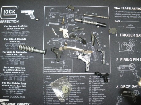 Se vende un lote de material GLOCK

  LOTE PIECERO GLOCK 26 3 GEN
  1 BLOQUEO CORREDERA GLOCK 5,5 EUROS
2 00