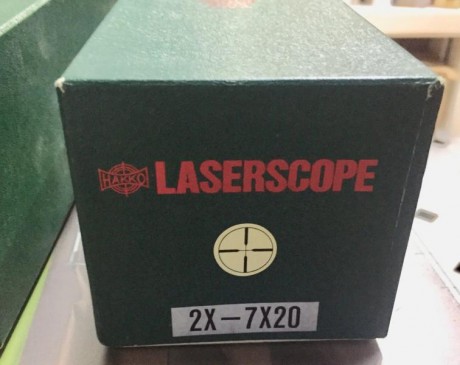El visor Hakko 2X-7X20 con reticula iluminada 6Dot, es uno de los mejores visores para monteria y batida, 02