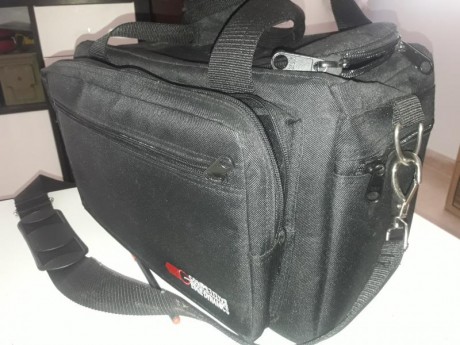 Hola,vendo bolsa de tiro CED 
Precio 50€ 00