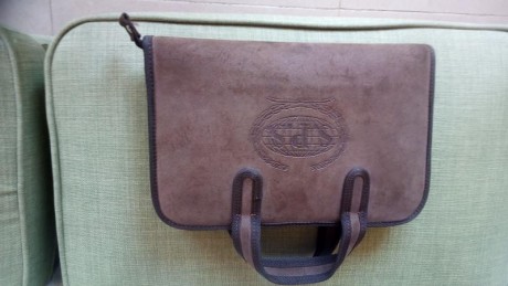 Buenos días queridos,

Saco a la venta una maravilla de arma. Una de las mejores pistolas de 9mm fabricadas: 42