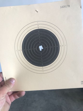  Buenas a todos

Un buen amigo vende los siguiente:

Carabina  Super Mach 54 serie X 
Cañon seleccionado. 11