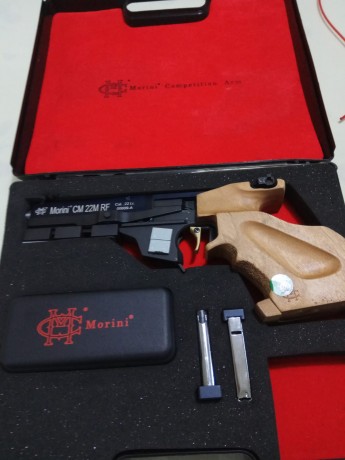 buenas noches un compañero me pide que le ponga este anucio.
Se trata de una MORINI RF STEL 22LR su estado 11