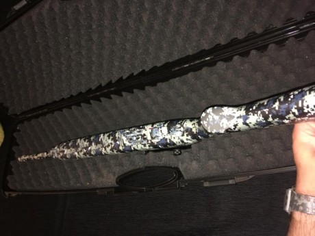 Vendo Ruger 44 Carbine prácticamente sin uso, equipado con punto rojo Delta Mil Dot 1x36 (recién comprado 21