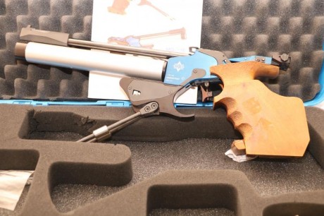 Vendo pistola Match Guns MG1e, para competir a 10 m, en perfecto estado de conservación como se puede 02