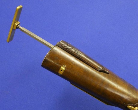 Voy a colocar unas fotos de un arma larga alemana de llave de mecha del siglo XVI. 20