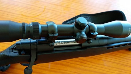 Vendo rifle de cerrojo Mossberg modelo 4x4 calibre 308 Win con visor 3-9x40. Pesa solo 2,75 kilos, un 21