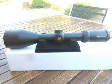 Vendo visor Nikko Stirling Diamond. 3-12x56 con la retícula ilumninada. Se ilumina un punto en el centro. 02