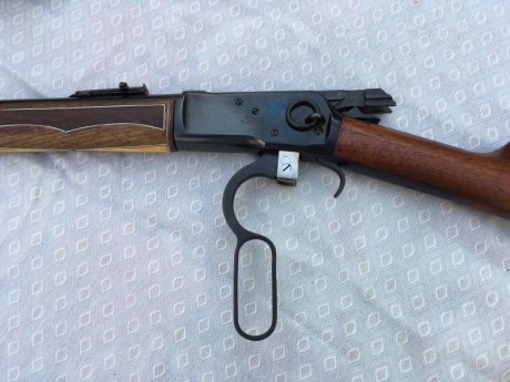 Vendo mi carabina Tigre del 44-40, en perfecto estado de conservación y funcionamiento. 475 euros. Si 00