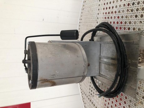 Vendo hornillo lee pot IV usado.
Funciona perfectamente. Se calienta muy pronto.
35 Euros. Portes a cargo 01