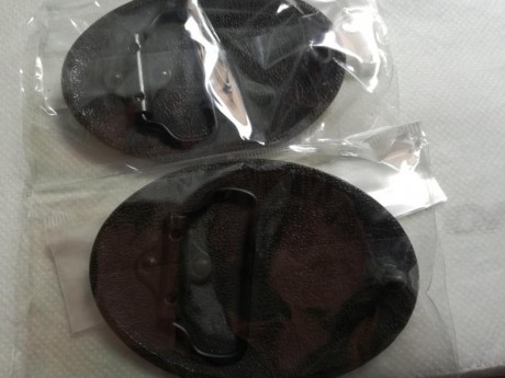 Vendo hebillas del ejercito confederado americano de la guerra de secesión.
Las dos por 20 euros, gastos 00