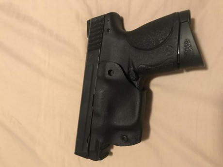 Pistola 9mm S&W Smith and Wesson M&P9 Compact con muy pocos disparos.
 Sólo para personal con 01