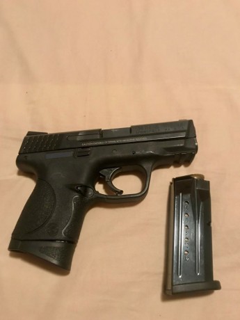 Pistola 9mm S&W Smith and Wesson M&P9 Compact con muy pocos disparos.
 Sólo para personal con 00