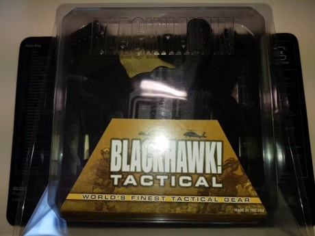 Vendo FUNDA TÁCTICA DE PERNERA BLACKHAWK SERPA NIVEL 2 - NEGRA (original no copia)
Para GLOCK 17. 
Prácticamente 02