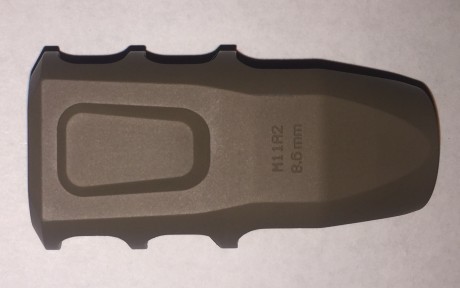 Se vende este magnífico "muzzle brake" (freno de boca) del prestigioso fabricante PRECISION 00