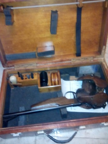 Hola a todos.
Un compañero del club, me ha pedido que le anuncie estas armas.
Pistola Toz del 22lr. Lleva 02