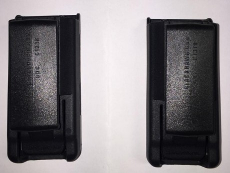 Se vende este magnífico portacargador para cargadores monohilera (calibre 9mm, .40 S&W, .45 ACP) del 01