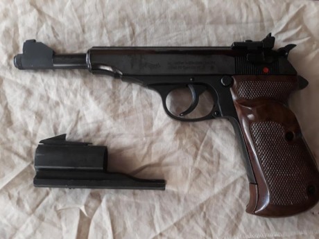 Walther pp sport 22 lr en libro coleccionista y con certficado de historica perfecta como nueva con los 00