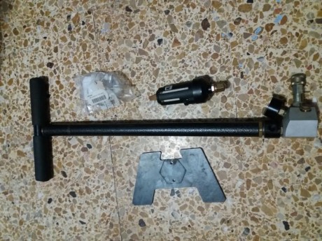 se vende bomba mas juego de recambios nuevo esta en barcelona tambiem lleva el filtro antihumedad 01