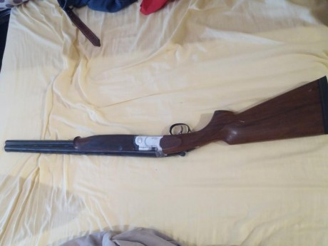 beretta de 71 cm  5 polichoques y selector de tiro se puede probrar  en barcelona  650
euros 
euros 02