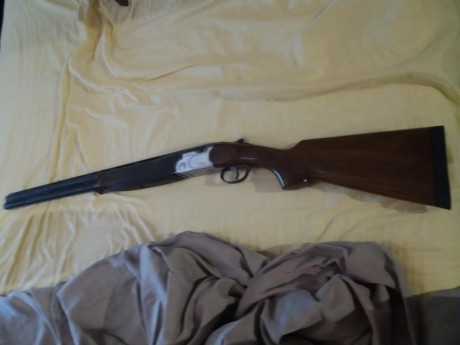 beretta de 71 cm  5 polichoques y selector de tiro se puede probrar  en barcelona  650
euros 
euros 01