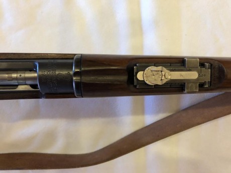 Se vende rifle Carl Gustaf. 600 Euros. Atiendo wassap i telefono. 659896362. 00