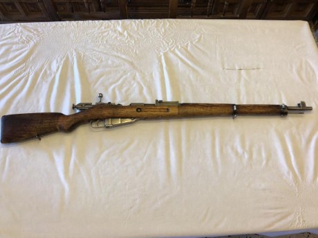 Se vende rifle Mosin Nagano. 350 Euros. Atiendo telefono i wassap. 659896362. 02