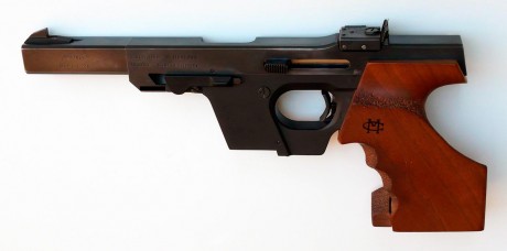 Se vende walther gsp calibre .22lr con conversión .32 S&W, el arma viene con dos cargadores del .22lr 02