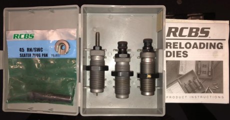 Se venden estos magníficos "dies"del fabricante americano RCBS, con acabo "carbide", 01