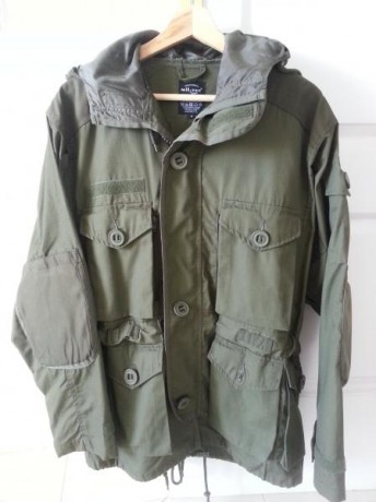 Vendo smock oliva de miltec, un clasico de los foros survival, esta en muy buen estado casi sin uso. Vendo 01