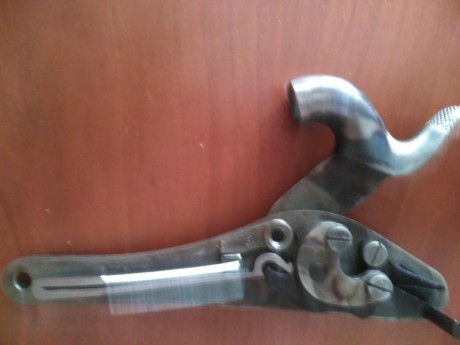 Hola:
Con mucho dolor vendo este rifle que me ha dado grandes satisfacciones. El motivo es que entre la 32