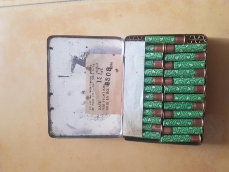 Se vende caja metalica con munición de 9 milímetros inactiva y antigua ... para coleccionistas

Precio 00