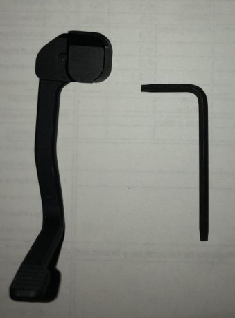 Se vende MAGPUL AR-15 B.A.D. LEVER prácticamente a estrenar.
Se trata de la palanca especialmente diseñada 10