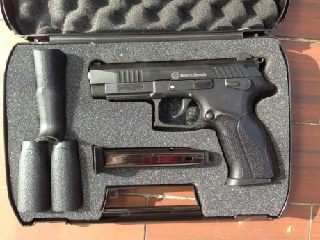 Sin efectuar un solo disparo, sin sacar de la caja protectora, vendo una Grand Power con dos cargadores
su 00