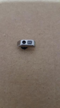 Hola
Vendo punto de mira original de Glock, es de tritium y esta nuevo a estrenar
Su precio en tienda 110