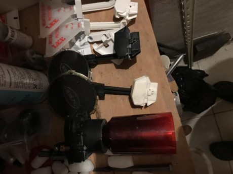 Vendo conjunto para recarga, compuesto po:
 - Prensa Semiprogresiva lee con 3 discos para dies más empistonadora 01