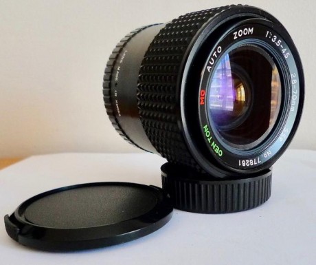 Cambio mi objetivo Centon 28-70 mm (copia coreana de Minolta en perfecto estado) por otro 50 mm para Zenit 40