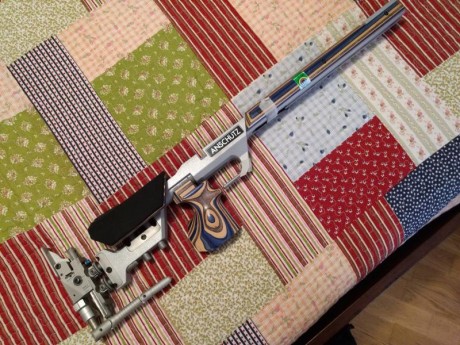 Se vende culata modular Anschutz para modelos 1913 y similres. Precio 500€ no interesa cambios, portes 02