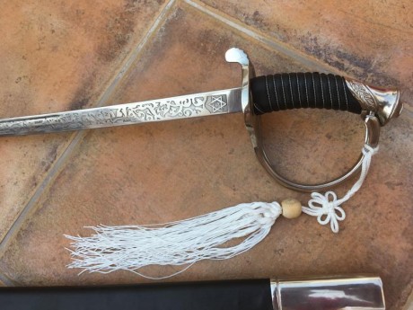 Vendo réplica de sable de Marines de Usa. Hoja labrada y sin filo. Ideal para decoración.
40 euros más 00