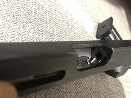 Hola a todos los compañeros de foro y afición Vendo un carro del 22 LR de la Walther Gsp del modelo antiguo 01