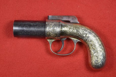 ***Vendido*** revolver de avancarga avispero o pimentero del Cal. 5,6 mm., de fabricación española de 02