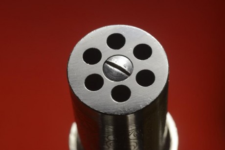 ***Vendido*** revolver de avancarga avispero o pimentero del Cal. 5,6 mm., de fabricación española de 01