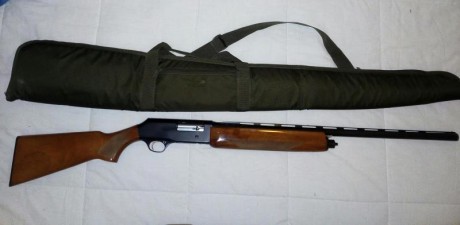 Vendo browning b80, con choques intercambiables internos, estupenda escopeta semiautomatica de gases muy 00