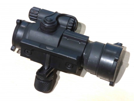 Vendido¡¡¡
Poco uso. Visor Aimpoint ML2 con visor de punto rojo de 4 MOA. Incluye montura para fijarlo 01