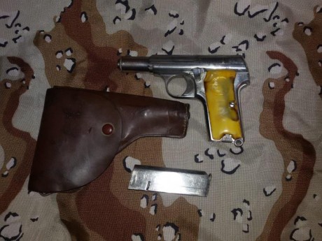 Hola a todos.
Vendo mi Astra 301 del 9 corto y accesorios, en libro de coleccionista.
El arma se encuentra 11