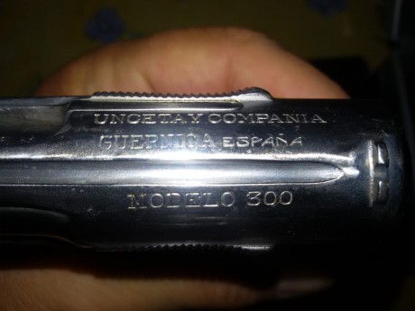 Hola a todos.
Vendo mi Astra 301 del 9 corto y accesorios, en libro de coleccionista.
El arma se encuentra 22