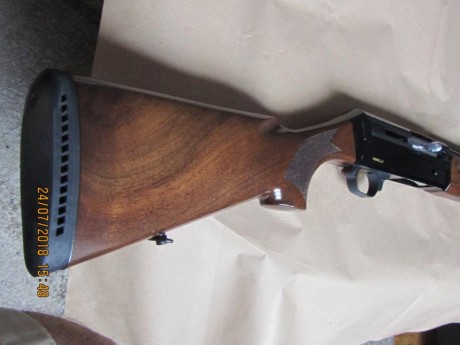 Hola, por dejar la afición, vendo una escopeta benelli premium superligera cal 12, con muy poco uso, y 01
