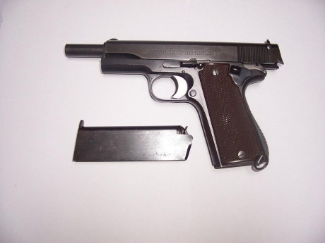 Para Oscar1975 y para todo el que le interese, voy a poner un tutorial del desmontaje de una pistola tipo 10