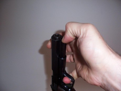 Para Oscar1975 y para todo el que le interese, voy a poner un tutorial del desmontaje de una pistola tipo 30