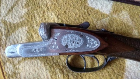 Hola, 

me han regalado esta planilla y desearia saber el modelo y la calidad de la misma, se por el punzon 12